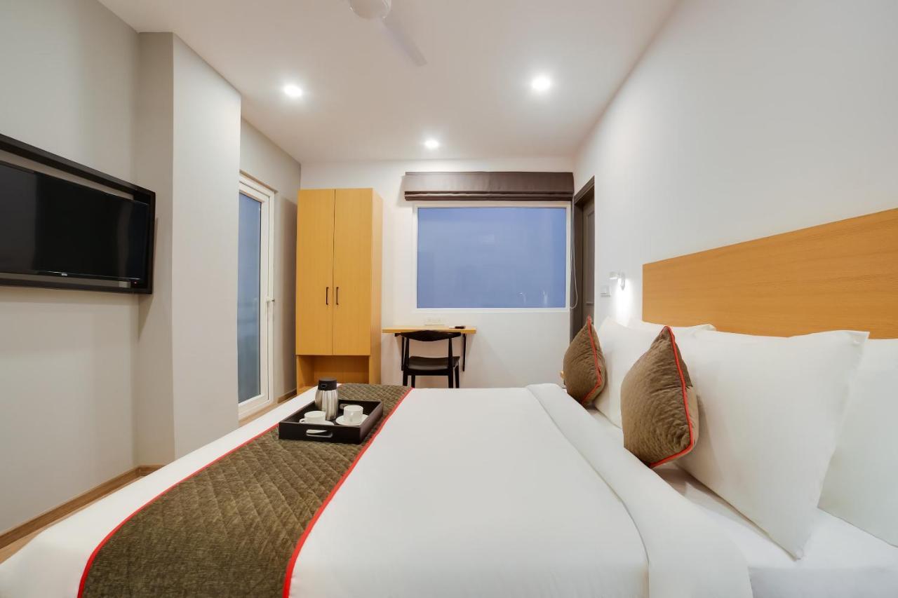 Hotel Oyo Townhouse 019 Anand Vihar Neu-Delhi Exterior foto