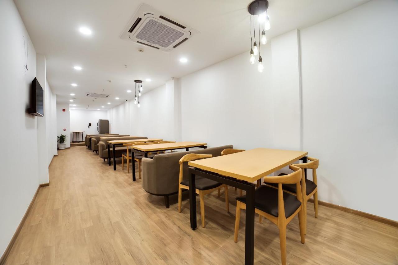 Hotel Oyo Townhouse 019 Anand Vihar Neu-Delhi Exterior foto