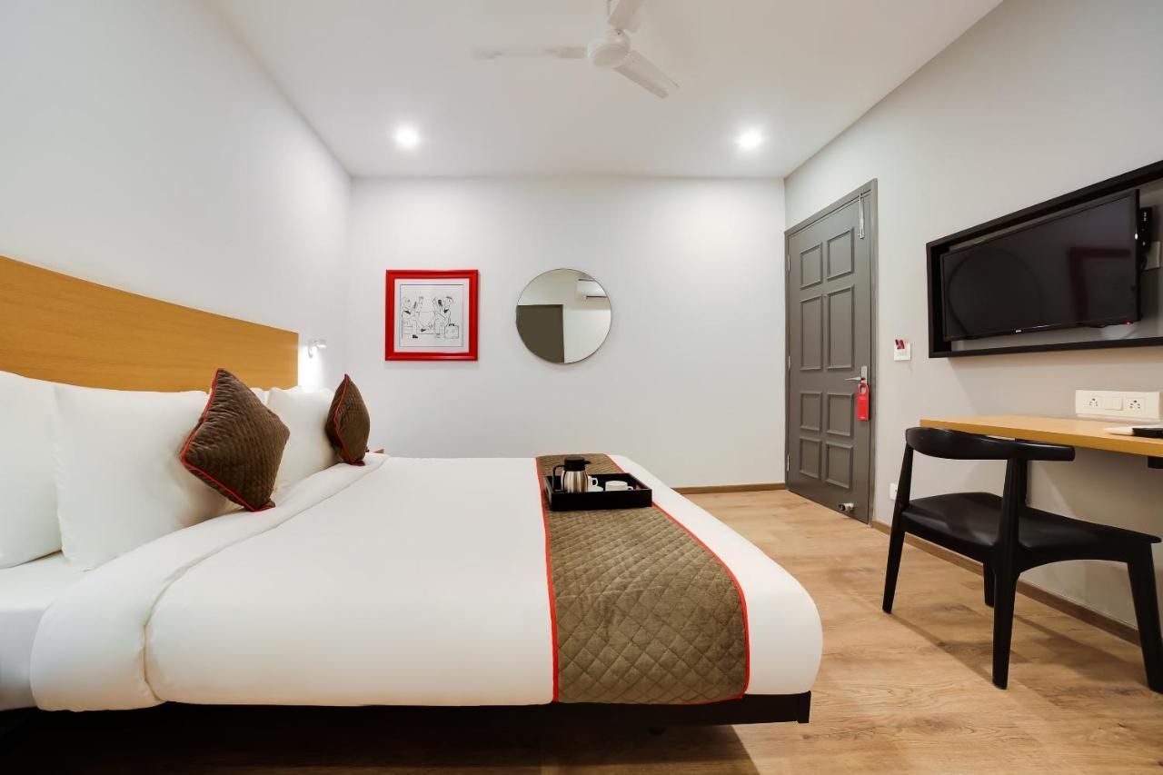 Hotel Oyo Townhouse 019 Anand Vihar Neu-Delhi Exterior foto