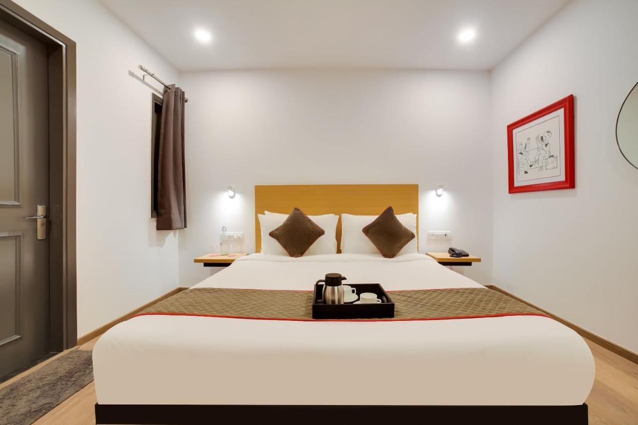 Hotel Oyo Townhouse 019 Anand Vihar Neu-Delhi Exterior foto