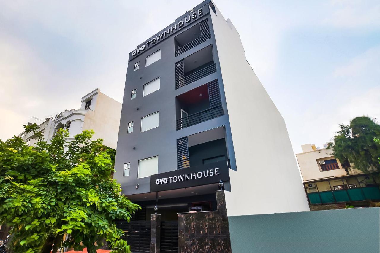 Hotel Oyo Townhouse 019 Anand Vihar Neu-Delhi Exterior foto